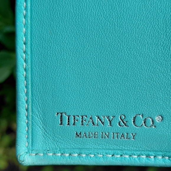 Tiffany & Co. Turquoise Blue Leather Turnlock Wallet - Picture 5 of 13